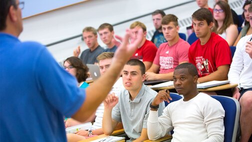 Eric Malina teaches a chemistry auditorium class