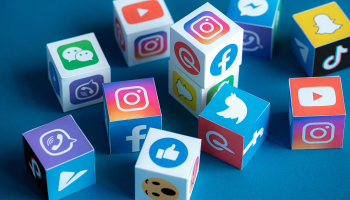 Blocks with social media icons